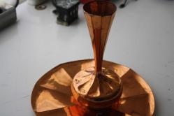 BAKIR VAZO TABAĞI İLE BERABER  SÜPER ÜRÜN DETAYLAR RESIMLERDE  (ALİ KOLİSİ