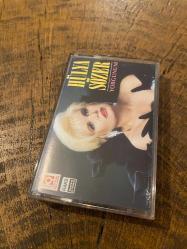 HÜLYA SÖZER - YORGUNUM - KASET
