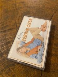 ZERRİN ÖZER - İŞTE BEN - KASET + EK KARTONET