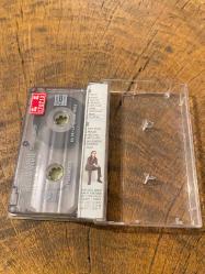 ÖZLEM ÖZDİL - YÜRÜ BE HAYDAR - KASET