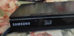 SAMSUNG 3D BLU-RAY / DVD PLAYER  - sorunsuz. gayet güzel. uzaktan kumandası yok bende sadece.