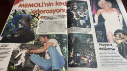 HÜRRİYET TV MAGAZİN DERGİSİ - 30 EKİM 1999 -MEMOLİ - SİBEL - SEREN SERENGİL - EMRAH - DEMET ŞENER - ÖZCAN DENİZ - NİLÜFER BIYIKLI - EROL CANDABAK - VELİ ÇELİK - ŞEVVAL SAM - FİKRET HAKAN - SELİN TOKTAY - ŞEBNEM ÖZİNAL - EBRU GÜNDEŞ - KEREM ALIŞIK - MEHMET ALİ ALABORA - MELTEM CUMBUL - NİHAT DURAK - HUYSUZ VİRJİN - ATİLLA SARAL - GÜLBEN ERGEN - EFE ÖNBİLGİN- MEMOLİ'NİN İLGİNÇ KEDİ OPERASYONU - SİBEL'İN AŞKINA ÇENGEL - EKRAN KURNAZI SEREN - KADINLARA DÜŞMAN - RADYO FOREKS'TE COŞKU - PROTESTO - HEM SUNUYOR HEM SOYUNUYOR - EBRU İLE KEREM YENİDEN BULUŞTU - HUYSUZ DELİKANLI - HEDEFİMİZ TÜM TÜRKİYE - EROL IŞIK - BÜLENT ECEVİT - AHMET TANER KIŞLALI - EBRU GÜNDEŞ - SERDAR ORTAÇ - EMRAH - SEREN SERENGİL - DEMET ŞENER - ÖZCAN DENİZ - NİLÜFER BIYIKLI - EROL CANDABAK - VELİ ÇELİK - ŞEVVAL SAM - FİKRET HAKAN - SELİN TOKTAY - ŞEBNEM ÖZİNAL - KEREM ALIŞIK - MEHMET ALİ ALABORA - MELTEM CUMBUL - NİHAT DURAK - HUYSUZ VİRJİN - ATİLLA SARAL - GÜLBEN ERGEN - EFE ÖNBİLGİN - EKRAN DÖNÜYOR - BİR ŞE  - 34 SAYFA