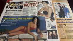 HÜRRİYET TV MAGAZİN DERGİSİ - 30 EKİM 1999 -MEMOLİ - SİBEL - SEREN SERENGİL - EMRAH - DEMET ŞENER - ÖZCAN DENİZ - NİLÜFER BIYIKLI - EROL CANDABAK - VELİ ÇELİK - ŞEVVAL SAM - FİKRET HAKAN - SELİN TOKTAY - ŞEBNEM ÖZİNAL - EBRU GÜNDEŞ - KEREM ALIŞIK - MEHMET ALİ ALABORA - MELTEM CUMBUL - NİHAT DURAK - HUYSUZ VİRJİN - ATİLLA SARAL - GÜLBEN ERGEN - EFE ÖNBİLGİN- MEMOLİ'NİN İLGİNÇ KEDİ OPERASYONU - SİBEL'İN AŞKINA ÇENGEL - EKRAN KURNAZI SEREN - KADINLARA DÜŞMAN - RADYO FOREKS'TE COŞKU - PROTESTO - HEM SUNUYOR HEM SOYUNUYOR - EBRU İLE KEREM YENİDEN BULUŞTU - HUYSUZ DELİKANLI - HEDEFİMİZ TÜM TÜRKİYE - EROL IŞIK - BÜLENT ECEVİT - AHMET TANER KIŞLALI - EBRU GÜNDEŞ - SERDAR ORTAÇ - EMRAH - SEREN SERENGİL - DEMET ŞENER - ÖZCAN DENİZ - NİLÜFER BIYIKLI - EROL CANDABAK - VELİ ÇELİK - ŞEVVAL SAM - FİKRET HAKAN - SELİN TOKTAY - ŞEBNEM ÖZİNAL - KEREM ALIŞIK - MEHMET ALİ ALABORA - MELTEM CUMBUL - NİHAT DURAK - HUYSUZ VİRJİN - ATİLLA SARAL - GÜLBEN ERGEN - EFE ÖNBİLGİN - EKRAN DÖNÜYOR - BİR ŞE  - 34 SAYFA