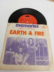 EARTH AND FIRE - MEMORIES / FROM THE END TILL THE BEGINNING - 45'LİK TÜRKİYE BASKI
