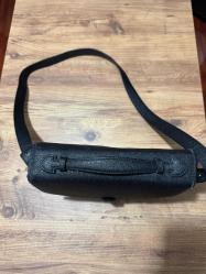 Unisex CATHAY PACİFİC marka Askılı 3 Bölmeli cepli kalemlikli  şifreli kilitli Deri El Çantası  28 x 20 cm Tertemiz yırtığı sökü yok