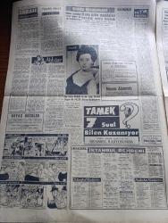 Yeni Sabah Gazetesi - Turkish Newspaper - 25 Ocak 1959 - Küçükyalı Neşe sinemasında geceki facia - Neşe sinemasının enkazı altında 50 kadar ölü olduğu tahmin ediliyor - başvekil Adnan Menderes Karaşiye hareket etti fotoğraf - vilayet olacak kazalar - Fethi Çelikbaş Namık Gedik'ten izahat istedi - yeni Demokrat Parti İl Başkanı Kemal Aygün dün vazifesine başladı - Ingrid Bergman 3 çocuğuna kavuştu - Cafer ile Hürmüz karikatür çizen Altan Erbulak - Hayk Hammer çizen Oğuz Aral - Cezayirli milliyetçiler iki gün için de 29 fransızı öldürdü - Hz Muhammed'in torunları yazan Nezihe Araz Yazı Dizisi - Dario Moreno konserleri Atlas'da - ligin son büyük maçı Fenerbahçe Beşiktaş - Şeref Has - Can Bartu - Galatasaray Beyoğluspora ancak iki gol atabildi - Metin Oktay'a şeker sigortanın 100 bin liralık kaza sigortası - dün geceki basketbol maçlarında yazan Yalçın Granit - Fenerbahçe 76 Galatasaray 77 - Karagümrük 3.lüğünü tehlikeye düşürdü fotoğraf - 1. Profesyonel Lig puan cetveli -Modaspor namağlup