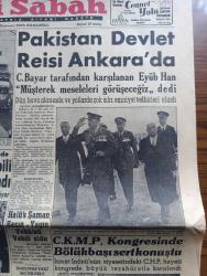 Yeni Sabah Gazetesi - Turkish Newspaper - 19 Kasım 1959 - Pakistan devlet reisi Eyüp Han Ankara'da Celal Bayar tarafından karşılandı fotoğraf - Pakistan Reisicumhurunu karşılama töreninde Ankara emniyet müdürünün otomobili iki kişiyi ezdi ezilen vatandaşlar derhal öldü fotoğraf - Londra'da kaza geçiren doçent Halide Dolu 17 bin tazminat alıyor - meşhur soprano Maria Callas boşandıktan sonra fotoğraf - Samsun'da 12 Nurcu dün ağır cezaya verildi - Saidi Nursi - CMKP kongresinde Osman Bölükbaşı sert konuştu fotoğraf - Cafer İle Hürmüz karikatür çizen Altan Erbulak - Hayk Hammer çizen Oğuz Aral - Audrey Hepburn moda yarattı fotoğraf - İttihat ve Terakki içinde dönenler Anlatan Galip Vardar Yazan Samih Nafiz Tansu Yazı Dizisi - Fenerbahçe Nice maçı 14.15'te başlayacak maçı radyo naklediyor - Nice takımını dikkatle seyreden Molnar fotoğraf - Galatasaray Adalet karşısında mağlubiyetten  güç kurtuldu fotoğraf - Karagümrük Vefa'yı rahat yendi - Nice beraberlik için oynayacak - Saim Kaur
