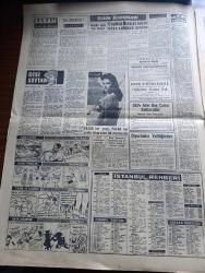 Yeni Sabah Gazetesi - Turkish Newspaper - 19 Kasım 1959 - Pakistan devlet reisi Eyüp Han Ankara'da Celal Bayar tarafından karşılandı fotoğraf - Pakistan Reisicumhurunu karşılama töreninde Ankara emniyet müdürünün otomobili iki kişiyi ezdi ezilen vatandaşlar derhal öldü fotoğraf - Londra'da kaza geçiren doçent Halide Dolu 17 bin tazminat alıyor - meşhur soprano Maria Callas boşandıktan sonra fotoğraf - Samsun'da 12 Nurcu dün ağır cezaya verildi - Saidi Nursi - CMKP kongresinde Osman Bölükbaşı sert konuştu fotoğraf - Cafer İle Hürmüz karikatür çizen Altan Erbulak - Hayk Hammer çizen Oğuz Aral - Audrey Hepburn moda yarattı fotoğraf - İttihat ve Terakki içinde dönenler Anlatan Galip Vardar Yazan Samih Nafiz Tansu Yazı Dizisi - Fenerbahçe Nice maçı 14.15'te başlayacak maçı radyo naklediyor - Nice takımını dikkatle seyreden Molnar fotoğraf - Galatasaray Adalet karşısında mağlubiyetten  güç kurtuldu fotoğraf - Karagümrük Vefa'yı rahat yendi - Nice beraberlik için oynayacak - Saim Kaur