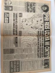 BUGÜN 2 GAZETESİ - 12 MAYIS 1991 - TAM TAKIM 8 SAYFADIR -Pıcasso’ya hayat veren sır - Deniz Akbulut-Ali Hoca-Ellen Eüler-Yıldız Arıkan-Melike-Piri Reis-Turhan Göker-Kamil Kaya-Düzce-Melike-Üner Önder-Nuik Ünlü yıldızı büyü yapıp delirttiler-Ali Hoca’nın ilginç iddiası bu hanımı ancak ben kurtarırım-İlahi tesadüf-İlginç olay Piri Reis uzaya mı çıktı-Kendinizi motive edin-Köy ağasının müthiş intikamı Gülmece güldürmece-Üner Önder-Nuik