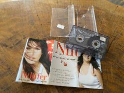 NİLÜFER - OLUR MU OLUR MU / GÖZÜNAYDIN - KASET