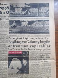 Yeni Sabah Gazetesi - Turkish Newspaper - 18 Eylül 1958 - Adnan Menderes İstanbul'da iki mühim tesisin temelini attı fotoğraf - Amerikan diplomatlarının Atina toplantısı tehir oldu - Pişkin teyze gazeteci oldu - 62 Türk'ün açlık grevi devam ediyor - Süreyya Paşa'nın 89 milyon liralık servetinin varisleri tespit olunacak - Türkkuşunun iki pilotu Avni Yaykın Ve Enver Gençer şehit oldu fotoğraf - kalacak canavarı Kandemir Sipahipala günde 200 sigara içiyor - Cafer ile Hürmüz karikatür çizen Altan Erbulak - Hayk Hammer çizen Oğuz Aral - Mareşal Çan Kay Şek kızıl Çini dün tehdit etti - Greta Garbo çirkindir - Migros Türk eleman aramaktadır - İtalyan sinemasında bir Tunuslu güzel Claudia Cardinale fotoğraf - Fenerbahçe 6 Kasımpaşa fotoğraflar - pazar günkü büyük maçın hazırlıkları Beşiktaş ve Galatasaray bugün antreman yapacaklar - günün en güzel golü Şeref Has'tan fotoğraf - Kalamış Moda Yüzme Yarışı - profesyonel ligde son puan durumu - atletlerimiz Sofya'ya vardı -  Ethem Yetkiner
