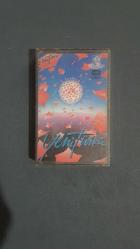 Yeni Türkü - Güne Bakan (Kaset)