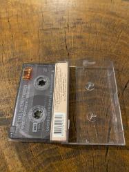 DÜŞ SOKAĞI SAKİNLERİ - MURAT YILMAZYILDIRIM / MURAT ÇELİK - YAŞADIKÇA - KASET