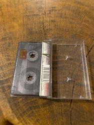 NİL ÜNAL - BENİ DELİ ETME - KASET