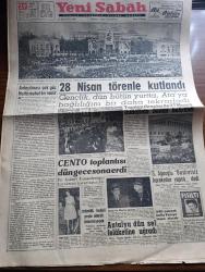 Yeni Sabah Gazetesi - Turkish Newspaper - 29 Nisan 1961 - 27 Mayıs ihtilali'nin temeli geçen yıl Beyazıt meydanında atılmıştı - gençlik Dün Aziz şehitlerini aynı meydanda gözleri yaşartan Ulvi bir törenle anmıştır Fotoğrafı - 28 Nisan törenle kutlandı - 28 Nisan merasimine dün sabah İstanbul üniversitesi'nde ATA'nın heykeli önünde başladı fotoğraf - Ankara'da milli birlik komitesi ve temsilciler Birliği üyeleri talebe teşekkürleri anıtkabri ve 28 Nisan şehitlerinin mezarlığını ziyaret etti fotoğraf - Samed Ağaoğlu basiretsiz hareketler yaptık dedi - CENTO  toplantısı dün gece sona erdi - ABD gelecek hafta fezaya insan atacak - Cordon Bleu gazinosunda defile fotoğraf - Cafer ile Hürmüz karikatür çizen Altan Erbulak - Hayk Hammer çizen Oğuz Aral - Turan Emeksiz Dün aramızdaydı orman fakültesindeki arkadaşlarının taşıdığı sadece bir resimdi fotoğraf - sinema yazan Çetin A. Özkırım - 28 peygamber yazan Nezihe Araz Yazı Dizisi - Beşiktaş İzmirspor'la prestij için oynuyor - AEK takımı foto