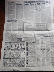 Yeni Sabah Gazetesi - Turkish Newspaper - 29 Nisan 1961 - 27 Mayıs ihtilali'nin temeli geçen yıl Beyazıt meydanında atılmıştı - gençlik Dün Aziz şehitlerini aynı meydanda gözleri yaşartan Ulvi bir törenle anmıştır Fotoğrafı - 28 Nisan törenle kutlandı - 28 Nisan merasimine dün sabah İstanbul üniversitesi'nde ATA'nın heykeli önünde başladı fotoğraf - Ankara'da milli birlik komitesi ve temsilciler Birliği üyeleri talebe teşekkürleri anıtkabri ve 28 Nisan şehitlerinin mezarlığını ziyaret etti fotoğraf - Samed Ağaoğlu basiretsiz hareketler yaptık dedi - CENTO  toplantısı dün gece sona erdi - ABD gelecek hafta fezaya insan atacak - Cordon Bleu gazinosunda defile fotoğraf - Cafer ile Hürmüz karikatür çizen Altan Erbulak - Hayk Hammer çizen Oğuz Aral - Turan Emeksiz Dün aramızdaydı orman fakültesindeki arkadaşlarının taşıdığı sadece bir resimdi fotoğraf - sinema yazan Çetin A. Özkırım - 28 peygamber yazan Nezihe Araz Yazı Dizisi - Beşiktaş İzmirspor'la prestij için oynuyor - AEK takımı foto