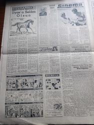 Yeni Sabah Gazetesi - Turkish Newspaper - 29 Nisan 1961 - 27 Mayıs ihtilali'nin temeli geçen yıl Beyazıt meydanında atılmıştı - gençlik Dün Aziz şehitlerini aynı meydanda gözleri yaşartan Ulvi bir törenle anmıştır Fotoğrafı - 28 Nisan törenle kutlandı - 28 Nisan merasimine dün sabah İstanbul üniversitesi'nde ATA'nın heykeli önünde başladı fotoğraf - Ankara'da milli birlik komitesi ve temsilciler Birliği üyeleri talebe teşekkürleri anıtkabri ve 28 Nisan şehitlerinin mezarlığını ziyaret etti fotoğraf - Samed Ağaoğlu basiretsiz hareketler yaptık dedi - CENTO  toplantısı dün gece sona erdi - ABD gelecek hafta fezaya insan atacak - Cordon Bleu gazinosunda defile fotoğraf - Cafer ile Hürmüz karikatür çizen Altan Erbulak - Hayk Hammer çizen Oğuz Aral - Turan Emeksiz Dün aramızdaydı orman fakültesindeki arkadaşlarının taşıdığı sadece bir resimdi fotoğraf - sinema yazan Çetin A. Özkırım - 28 peygamber yazan Nezihe Araz Yazı Dizisi - Beşiktaş İzmirspor'la prestij için oynuyor - AEK takımı foto