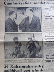 Yeni Sabah Gazetesi - Turkish Newspaper - 16 Ağustos 1960 - Akdeniz'de yeni bir devlet doğdu - dün gece saat 24'ten sonra Kıbrıs halkı Yeni devletin doğuşunu büyük sevinçle kutladı - devlet başkanımız Cemal Gürsel Kıbrıs cumhuriyetine saadet temenni etti - Kıbrıs Türkü mehmetçik'i bekliyor - milli birlik komitesi mesken ve kira mevzuunu görüştü - Demokrat Parti'nin feshedilmesi ile alakalı tahkikat - EOKA'cılar kutlamaya katılmadı - dünya güzeli Stella Marquez - Cafer ile Hürmüz karikatür çizen Altan Erbulak - Hayk Hammer çizen Oğuz Aral - sosyalist partisi kurucularından Alaattin Tiritoğlu ile diğer kurucular arasında anlaşmazlık - gençlik tiyatrosu turneye çıkıyor - enternasyonel tenis turnuvası başladı - Metin Oktay boşanma davası açıyor - 1960 Roma olimpiyatı - serbest ve grekoromen güreş takımları açıklandı - teniste Avustralyalı Stoile Enes Talay'ı güç yendi fotoğraf - Galatasaray yarın Feriköy ile oynuyor fotoğraf - yelkenci Erzin Demir de olimpiyata gidiyor - Fenerbahçe
