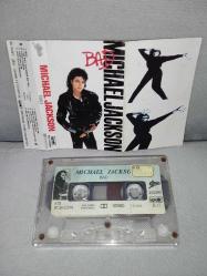 Kaset Michael Jackson bad albümü. Orijinal 1987 uzelli Kağıt Baskı. B3 şarkısında 4 saniye kayıp var.