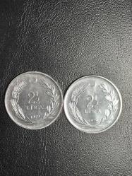 1979 YILINA AİT 2.5 TÜRK LİRASI 2 ADET  ÇİL ( DÜZ ) TCM 4502