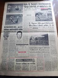 Yeni Sabah Gazetesi - Turkish Newspaper - 12 Mart 1959 - Irak'ta 60 subay idam olundu - Irak başvekili Abdülkerim Kasım karışıklıkların ilk günü Bağdat'ta Raşit caddesi'ni dolduran halka hitap ederken fotoğraf - Şişli Nihat bey apartmanında sosyetenin devam ettiği kumarhane basıldı - Yılın en çok satılan volare plağı fotoğraf - E.O.K.A üç gün içinde silahlarını teslim edecek - Kıbrıs'a vapur seferleri başladı - Vali Ethem Yetkiner Ekrem Özden'in iddialarına cevap verdi - CHP'yi dine hürmetsizlikle itham eden rapor - Ulvi Yenal Türk Hava Yolları idare Meclisi reisi olacak - Cafer ile Hürmüz karikatür çizen Altan Erbulak - Hayk Hammer çizen Oğuz Aral - sinema tiyatro programı - kerbela'dan sonra yazan Nezihe Araz Yazı Dizisi - 1959 Modeli Rambler Hudson -  Vefa Galatasaray'a yenilmeyerek Grup liderliğini muhafaza etti fotoğraflar - İstanbulspor ilk galibiyeti Beykoz'dan aldı - arjantin'den telgraf bekleyen Turgay Şeren kulübünün tutumundan şikayetçi - Remondini milli takım antrenörü oldu