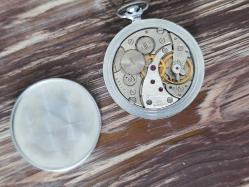 Molnija SSCB Cep saati. Köstekli Saat