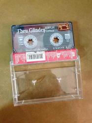 EBRU GÜNDEŞ - KURTLAR SOFRASI - KASET