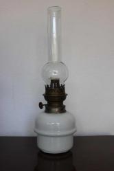Antika opalin gaz lambası