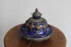 metal işçilikli nadir şekerlik