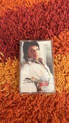 Emre Altuğ Sıcak Albüm Kaset