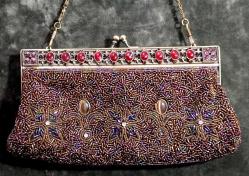 İNGİLİZ VENDULA MARKA AKİK VE KAPLANGÖZÜ TAŞ DETAYLI BONCUK İŞİ ÇANTA