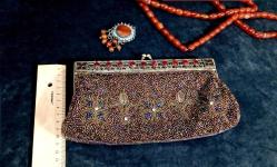 İNGİLİZ VENDULA MARKA AKİK VE KAPLANGÖZÜ TAŞ DETAYLI BONCUK İŞİ ÇANTA