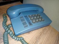 Mavinin farklı bı tonu, tuşlu ev telefonu, Netaş marka, dönem ürünü.