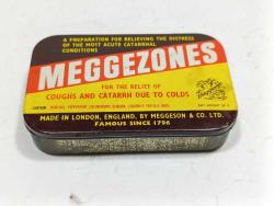 K86-----MEGGEZONES TENEKE İNGİLİZ İLAÇ KUTUSU