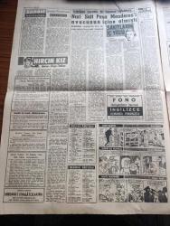 Yeni Sabah Gazetesi - Turkish Newspaper - 20 Ekim 1960 - 6 7 Eylül sanıkları inkar ediyor - mahkeme salonuna götürülen Adnan Menderes Fatin Rüştü Zorlu Fuat Köprülü M. Ali Tekinalp M. Ali Balin Alaettin Eriş ve Kemal Hadımlı fotoğraf - Kendisi için Sabık Ve Sakıt diyen Adnan Menderes olayların Yunanlıların tertibi olabileceğini ileri sürdü - Fatin Rüştü Zorlu'nun annesi tam beş aydır Radyo dinlememiş - Onbir sanığın en yaramazı Celal Bayar'dı yazan Hakkı Devrim - Nuri Sait Paşa Adnan Menderes'i avucunun içine almıştı yazan Nimet Arzık - Yeni anayasanın bazı maddeleri - Galatasaray İzmir'e Fenerbahçe Ankara'ya gidiyor - 14 memlekete milli maç teklif ediyoruz - Can Bartu Ankara'da ne yapacak fotoğraf - Voleybol Federasyonu Başkanı Vahit Çolakoğlu izahatı fotoğraf - 6 7 Eylül hadiselerinin 11 sanığı fotoğraf - Fahrettin Kerim Gökay'ın Namık Gedik'e ve Celal Bayar'a iki mektubu - Oktay Engini Selanik'te Türk hükümeti okutmuştu -  Dünkü Duruşmaya Kardiplomatik büyük çapta alaka gösterdi