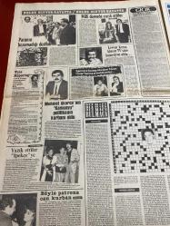 ŞEY HAFTALIK MAGAZİN GAZETESİ DOĞUM GÜNÜ HEDİYESİ  ( Turkish Newspaper ) - 10 EKİM 1987 -TAM TAKIM 12 SAYFADIR -Nükhet Duru-Onno Tunç-Hülya Avşar-Ayla Algan-Melahat-Ahu Tuğba-Ajda Pekkan-Barış Manço-Perihan Abla-Seracettin Erman-Niyazi Daymaz-Kadir İnanır-Orhan Esen-Zeki Müren-Levent Kırca-Samime Sanay-Nurdan Torun-Mehmet Akarca-Perihan Savaş-Yılmaz Zafer-Kastelli-Ceylan-Fahrettin Karaardıç-Erol Evgin-Nesrin Topkapı-Tonya Köle-Ünal Hakan-Fikret Ural-Nazlı Sonmez-Bülent Kınay-Mahmut Güler-Nükhet Duru’nun masal düğünü-Hadi Sezen biz de evlenelim-Hülya Avşar’ın hamam alemi-Günah bin kere günah-Ajda Barış’ı nasıl yedi-Kral kralı acılı gününde yalnız bırakmadı-Hülyaların göğüs showu-Seracettin Erman aşığım-Babamda akıl olsaydı beni dansöz yapmazdı-İmam nikahlı adamdan milletvekili olmaz-Bu filmde bir ailenin tüm fertleri çalışıyor-Dünyayı karıştıran Amerika şimdi de Türkiye’yi karıştırdı-Yerli diziler de problem oldu-Paranın bozamadığı dostluk-Milli damada yazık ettiler-Levent Kırca Alman T