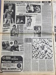 ŞEY HAFTALIK MAGAZİN GAZETESİ DOĞUM GÜNÜ HEDİYESİ  ( Turkish Newspaper ) - 7 MART 1987 -TAM TAKIM 12 SAYFADIR -Müjde Ar-Mesut Yılmaz-Alife Jale-Ahu Tuğba-Banu Alkan-Müşerref Akay-Nazlı Sevim-Sevgi Öztürk-Tarık Akan-Şehnaz Dilan-Yunus Bülbül-Kemal Sunal-Şener Şen-Ahmet Özhan-Aydan Şener-Sibel Can-Aysel Mutlu-Ünal Narcin-Ferahnaz-Arzu Arıkan-Semra Özal-Süleyman Demirel-Nazmiye Demirel-Yıldırım Akbulut-Tekin Akmansoy-Cihat Güner-Ceylan-Leyla Önder-Bülent Kayabaş-Atilla Yelken-Alev Sayın-Meral Zeren-Nadia Shouli-Necla Nazır-Ferdi Tayfur-Derya Arbaş-Müjdat Gezen-Perihan Savaş-İlhan İrem-Eylül Mihri Peker-Derya Arbaş-Derya Arbaş-Melih Peker-Emrah-Müjde Ar’dan Mesut Yılmaz’a 56 milyonluk öfke-Aykırı kadın-Alife Jale’yi devlete satarım-Çıplaklar hamama-Banu Alkan’ı çıldırtan gelin-35 dolarla gitti milyoner döndü-Bu kızı deliler gibi seviyorum-Tarık Akan’ın gözyaşartan jesti-Ben hayat kadını değilim-Almanya’da en büyük benim-Canan hanımın kulakları çınlasın-Sibel Can’a nazar değdi-Bir nevi kuma