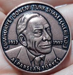 ALPARSLAN TÜRKEŞ HATIRA MADALYONU “2000 adet basımın 133’üncüsü.” KAPSÜLDE - ÇİL