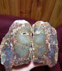 Büyük Koyu Bal Akik Taşı: Kırmızı ve Mavi Çubuk Akik, Sergileme Parçası - Ağırlık: 1563g - Benzersiz Koleksiyonluk Nadir Parça Kütle