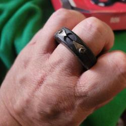 LOT.3 » YURTDIŞINDAN YÜZÜK ŞEKLİNDE ELEKTRO ŞOK SAVUNMA ALETİ.  ÇOK ÇOK NADİR. EŞSİZ.