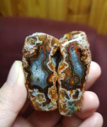 Turuncu Bantlı Akik Çifti: Odaklanma ve Denge için Harika Desenli Cep Enerji Taş - Ağırlık: 57g - Benzersiz Koleksiyonluk Nadir Parça Kütle