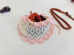 Eskilerden El Örgüsü tesbih çantası - Dantel el işi çanta