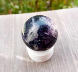 Polisajlı Mor Florit Küre 45 mm