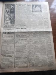 Yeni Sabah Gazetesi - Turkish Newspaper - 9 Ekim 1960 - Fuat Köprülü Fahrettin Kerim Gökay 6-7 Eylül'ü tertipten sanık - 6-7 Eylül ile ilgili kararname Yüksek Adalet divanına verildi - Divan savcıları ve Alparslan Türkeş İstanbul'a geldi - Başsavcı köpekten sonra bebek davası görülecek dedi - İstanbul ve Ankara'da 17 kişi daha Tevkif edildi - Sıtkı Ulay bir izahat aldı fotoğraf - Amerika'da iki rakip Nixon ve Kennedy karşı karşıya fotoğraf - Cemal Gürsel İzmir'de yeni bir partiye ihtiyaç var dedi - Salacak Davası karara kaldı - Lütfi Kırdarla ilgili yeni ihbarlar - İstanbul Sinema Tiyatro programı - Sakıtların İçyüzü Yazan Nimet Arzık Yazı Dizisi - Cafer ile Hürmüz karikatür çizen Altan Erbulak - Hayk Hammer çizen Oğuz Aral - işçiler adına sendika idare heyeti 36 saatlik açlık grevine başladı - çılgın dünya piyesi  Kani Kıpçak Sibel Göksel Ve Feridun Karakaya fotoğraf - Şirin Devrim Abdurrahman Palay ve Mehmet Karaca Shakespeare'in hırçın kızı'nda Fotoğrafı - Beşiktaş Galip geldi