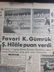 Yeni Sabah Gazetesi - Turkish Newspaper - 13 Kasım 1960 - Namık Gedik'in eşi Melahat Gedik 6-7 Eylül tertip değildir dedi fotoğraf - Sakıt Başvekili mahkeme salonunda fotoğraf - Zimmet davası müdafaaya kaldı - Amerika'da seçimi kazanan Kennedy tatilde fotoğraf - Salacak canavarı Kandemir Sipahipala idama mahkum oldu - temizlikten sonra saygı seferberliği kampanyası - Kuvvetli bir üçüncü partiye ihtiyaç var - Milli eğitim Bakanı Bedrettin Tuncel Paris'e gitti - Cafer ile Hürmüz karikatür çizen Altan Erbulak - Hayk Hammer çizen Oğuz Aral - İstanbul sinema tiyatro programı - İstanbul Ankara Radyosu Programı - Lale Oraloğlu ve arkadaşlarının kurduğu 6 tiyatrosu evlilik dolabı oyunuyla perdesini açtı fotoğraf - haftanın adamı Müşfik Kenter - favori Karagümrük Şekerhilale puan verdi - Fenerbahçe'nin Galatasaray ile arası açıldı - Galatasaray Rostov bugün oynuyor - milli Lig puan cetveli - Beklenmeyen netice PTT kasımpaşa'ya 1-0 Galip - Egespor sahte lisansla beş oyuncu oynattı - Voleybol