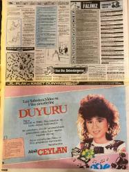 ŞEY HAFTALIK MAGAZİN GAZETESİ DOĞUM GÜNÜ HEDİYESİ  ( Turkish Newspaper ) - 26 ARALIK 1987 -TAM TAKIM 12 SAYFADIR -Gonca Vuslateri-Türkan Şoray-Aydın Şener-Yasemin Kutsi-Sevtap Parman-Tolga Savacı-Metin Şentürk-Ahu Tuğba-Salih Güney-Serpil Çakmaklı-Perihan Sözen-Sabah Duru-Mine Zeren-Merih Fırat-Nigar Uluer-Manolya-İsmail Kılıç-Küçük Ceylan-İbrahim Tatlıses-Hülya Mahmut Tuncer-Murtaza Elgin-Tekin Aksmanoğlu-Haşim Hekimoğlu-Nuriye Kantar-Tijen Kantar-Yüksel Uzel-Müşerref Akay-Tulûg Çiğgen-Gökhan Güney-Burhan Uğur Bayar-Mine Koldaş-Hakkı Bulut-Hüner Coşkuner-Murteza Elgin-Mine Koşan-Yavuz Aslan-Bomba Gibi-Yeşilçam’daki krize son umut-Böyle Gonca’ya kim tahir olmaz ki-Dönme kadınlar oraya çıkardı-87’de en seksi kadın kim-Sanat uğruna çocuğumu kaybediyordum-Göz doyuran yılbaşı hindisi-Bakımlı fahişe üçledi-Ağlatan gala-Sulu bir doğum günü-Açılışların adamı-Ahu yine yapıştı-Vah Serpil vah-İzmir’in bulutları uğur getirdi-Perihan Sözen’in kurnazlığı-Çocuğunuzun ikinci evi Atom Karınca açıldı-S