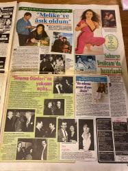 ŞEY HAFTALIK MAGAZİN GAZETESİ DOĞUM GÜNÜ HEDİYESİ  ( Turkish Newspaper ) - 11 NİSAN 1987 -TAM TAKIM 12 SAYFADIR -Sibel Turnagöl-Seyyal Taner-Neşe Aksoy-Erol Tezeren-Melike Bahar Öztan-Nevzat Ayaz-Yaprak Sunal-Kemal Sunal-Süheyla Sunal-Hale Soygazi-Banu Pırılhasan-Deniz Türkali-Ferdi Özbeğen-Necmi Türk-Azra Balım-Ferhunde Karaca-Orhan Mandıra-Kamil Sönmez-Küçük Hasan-Küçük Tülay-Murat Yıldız-Müjde Ar-Atıf Yılmaz-Türkan Şoray-Sezen Aksu-Müslüm Yılmaz-Ferdi Tayfur-Nalan-Sevda Sayın-Burçin Orhon-Mine Koşan-Yüksel Uzel-Seda Sayın-Burçin Orhon-Mehri Fırat-Nursat Doğançişik-Canan Başkaya-Nazan Berk-Kadir İnanır-Halil Ergün-Dilek Şeniz-İğrenç İlişki-Bu Aşk Bir Kurban Verdi-Felaket Kadın-Bir Kalkavan’dan Bir Kalkavan’a-Melike’ye Aşık Oldum-Sahneye Yeşilçam’da Hazırlandı-Sinema Günleri’ne Yakışan Açılış-Bu Adama İnsan Diyen Ölsün-Düşman Kardeşler-Gönül Kervanı-Geçmişler Günler-İstanbul Geceleri-Sen Kızları Sıktım Canım-Murat Yıldız Bebek Gibi-Özal’dan Yardım Dalan’dan Jest Bekliyor-Beklenmeyen D