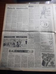 YENİ ULUS GAZETESİ - 4 NİSAN 1954 - BİR İBRET DERSİ YAZAN HÜSEYİN CAHİT YALÇIN BAŞMAKALE - BİRİ YOLCU UÇAĞIMIZ İNFİLAK ETTİ 25 KİŞİ ÖLDÜ -  UÇAK KAZASINA KURBAN GİDENLER ARASINDA KÖYLÜ PARTİSİ GENEL BAŞKANI REMZİ OĞUZ ARIK VE DEMOKRAT PARTİ MİLLETVEKİLİ SALOMON ADATO VARDI FOTOĞRAF - ARK'IN MOTORUNDAN BİRİ TOROS ÜZERİNDE KOPTU UÇAK DÜŞTÜ - KAPTAN PİLOT MUZAFFER CEYLAN VE ÖLEN YOLCULARDAN AKBANK GENEL MÜDÜRLÜK MUAMELAT MÜDÜRÜ FİKRET BAŞKAL FOTOĞRAFI - KASIM GÜLEK'İN BASIN TOPLANTISI CHP PARTİSİ KİN GÜTMEYECEKTİR - İNGİLTERE'YE BORCUMUZ ON MİLYON STERLİN - TİTO TEHLİKE AZALDI DİYOR - BAŞBAKAN ADNAN MENDERES DÜN GELDİ - DİEN BİEN FU'DA FRANSIZ BAŞARISI - DEMOKRAT PARTİ ELAZIĞ'DAN ÜMİDİ KESMİŞ DURUMDADIR - CİNAYET AŞK VE MACERA ROMANI MÜTHİŞ SIR YAZAN MORİS PÖHAR YAZI DİZİSİ - BAYKARA'NIN SERÜVENLERİ ÇİZGİ ROMAN - CUMHURİYET HALK PARTİSİ EŞYA PİYANGOSU - ALAADDİN YAVAŞÇA İLK SAHNE KONSERİNİ BÜYÜK SİNEMADA VERİYOR - ANKARA DİŞ TABİPLERİ CEMİYETİ ÇAYI ANKARA PALAS SALONUNDA - KOÇ BİRLİK