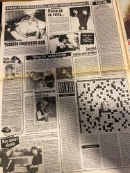 ŞEY HAFTALIK MAGAZİN GAZETESİ DOĞUM GÜNÜ HEDİYESİ  ( Turkish Newspaper ) - 27 ŞUBAT 1988 -TAM TAKIM 12 SAYFADIR -Harika Avcı-Hale Soygazi-Atıf Yılmaz-Necla Nazır-Yüksel Üzel-Nükhet Duru-Hülya Avşar-Ceylan-Nilüfer-Süreyya Duru-Orhan Gencebay-Hülya Koçyiğit-Gülşen Bubikoğlu-Belkıs Akkale-Ahmet Uluçay-Cevdet Çağla-İsmail Akçay-Gönül Tansel-Yüksel Şenel-Meral Mandıra-Mermin Denizci-Gülşen Akkaya-Fikret Hakan-Taner Akıncı-Ümit Utku-Ahmet Soner-Hasan Mutlucan-Hüseyin Can-Erkut Can-Ayhan Göncen-Meral Zeren-Emin Akçin-Nalan Taran-Şahika Tekand-Nilay Aksoy-Fatih Erkoç-Çiğdem Tunç-Emel Marsım-Bergen-Sezen Aksu-Ajda Pekkan-Nesli Şah-Zeki Müren-“Harika Avcı 88’in mayo modasının öncülüğünü yapıyor”-Cıldırtan güzel-KOM’un ithal güzellerini gölgede bıraktı-Bu yaz gözlerimiz harikalanacak-“Bu film tehlikeli”-Hem doğuracak hem doğacak-Nükhet şarap gibi-Kralicenin Derimod şıklığı-Sev beni seveyim seni “Annem”-Çapkın kuyumcu dansöz Nilüfer’i ihya etti-Süreyya Duru’nun gözleri açık gitti-Uslan artık deli
