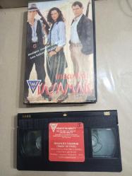 İNSANLIĞI YAŞAMAK - TWIST OF FATE